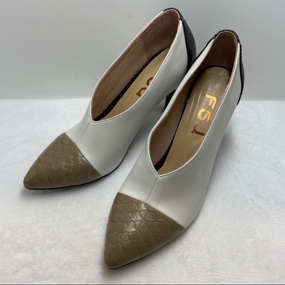 Pointed Toe V Cut Black Python Stiletto Heel Pumps - image 1